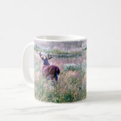 Whitetail Buck in Summer Field Tasse (Vorderseite Links)