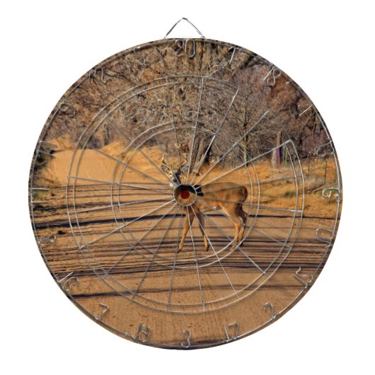 Whitetail Deer auf der Straße DART BOARD Dartscheibe (vorne)