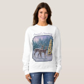 Whitetail Deer & Christmas Tree Winterlandschaft Sweatshirt (Vorne ganz)