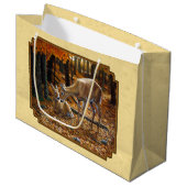 Whitetail Deer Fawn & Doe Yellow Große Geschenktüte (Vorderseite Schrägansicht)