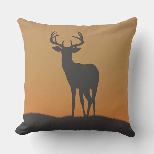 Whitetail Deer Sunrise Throw Kissen (Vorderseite)