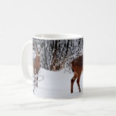 Whitetail Dei im Winter Schneekaffee Tasse (Vorderseite Links)