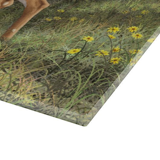 Whitetail Hirsch und Niedliche Zwillingsfaelder im Schneidebrett (Ecke)