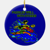 Whitewater Paddle gut mit anderen Keramik Ornament (Hinten)