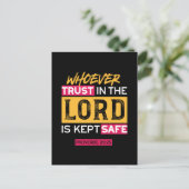 Whoever Trusts in the Lord Is Kept Safe Quote Postkarte (Stehend Vorderseite)