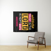 Whoever Trusts in the Lord Is Kept Safe Quote Wandteppich (Beispiel (Horizontal))