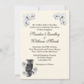 Whoo's Getting Married Cream Wedding Invitation Einladung (Vorderseite)