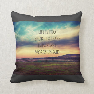 Wichtige Worte Landschaft Kissen