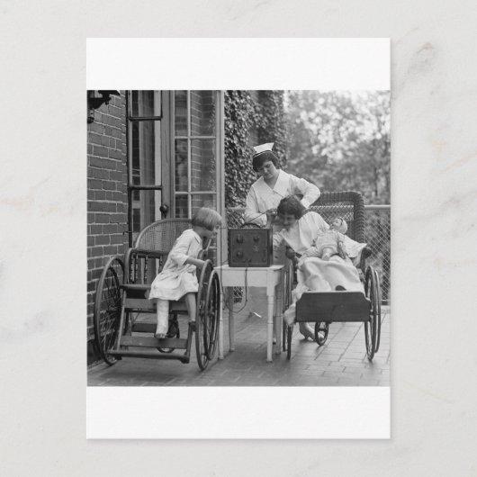 Wicker Rollstühle, 20er Postkarte (Vorderseite)