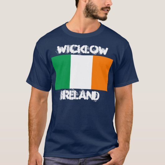 Wicklow, Irland mit irischer Flagge T-Shirt (Vorderseite)