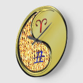 Widder & Metallener Ochse Große Wanduhr (Winkel)
