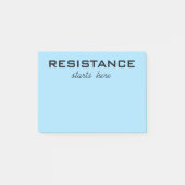 Widerstand beginnt Hier schwarzer Text auf hellbla Post-it Klebezettel (Vorderseite)