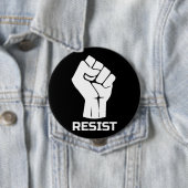 Widerstand mit der Faust - in Weiß Button (Beispiel)