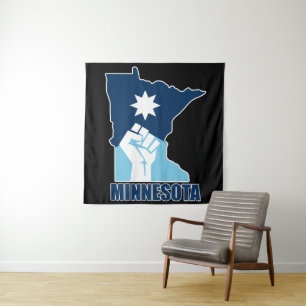 Widerstehe erhobener Faust in Minnesota Wandteppich