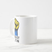 Widerstehe Putin Protest erhobene Faust Kaffeetasse (Vorderseite Links)