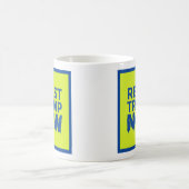 WIDERSTEHEN Sie Logo-Tasse des TRUMPFES JETZT Kaffeetasse (Mittel)