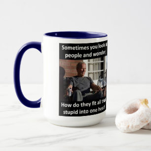 WIE KÖNNEN SIE ALLES, WAS IN EINEM KOPF STUDIERT W TASSE