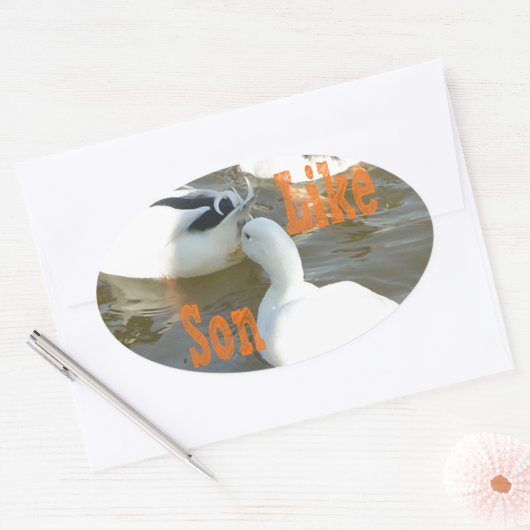 Wie Vater wie Sohn. Ovaler Aufkleber (Umschlag)