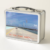 Wieder unterwegs... metall lunch box (Rückseite)