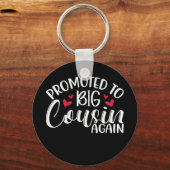 Wieder zum großen Cousin befördert Schlüsselanhänger (Vorderseite)