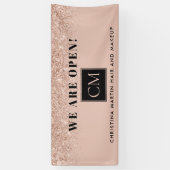 Wiedereröffnung Haare und Makeup Blush Rose Gold G Banner (Vertikal)