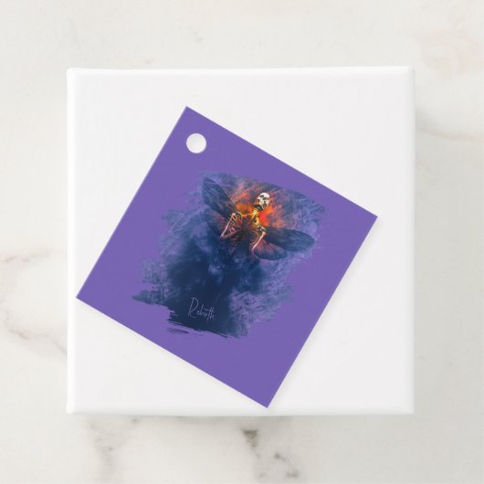 Wiedergeburt. Skelett mit aufsteigenden Flügeln Geschenkanhänger (Beispiel)