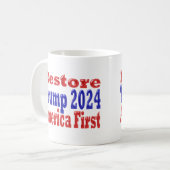 Wiederherstellung Amerikas First Trump 2024 halbe Kaffeetasse (Vorderseite Links)