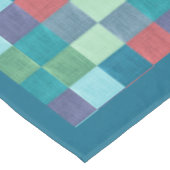 Wiederholen des mehrfarbigen, überprüften Musters Tischdecke (Schrägansicht)