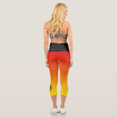 Wiederholen Sie den Sunset Background für Sleep. Capri Leggings (Rückseite)