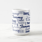 Wiederholter Blauer Name überall in Weiß Kaffeetasse (Mittel)