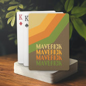 Wiederholter Name für das Retro Stripe Muster in e Spielkarten