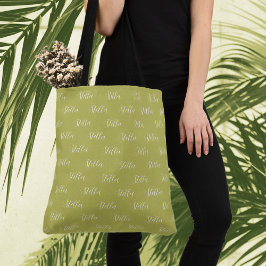 Wiederholter Name in Weiß auf Fall-Leaf-Grün Tasche