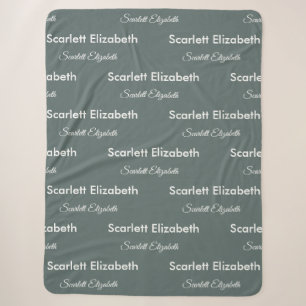 Wiederholter Name Modern Boho Balsam Green Sherpadecke