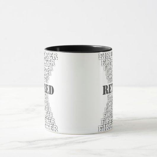 Wiederholter Text-Pyramidenstil-Feuerwehrmann Tasse (Zentrum)