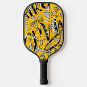 Wiederholter Überlappungsname überall über Gelb Pickleball Schläger (Vorderseite)