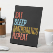 WIEDERHOLUNG DER MATHEMATIK SOCKELSCHILD (In SItu)
