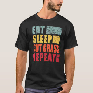 Wiederholung von Sleep Cut Grass T-Shirt