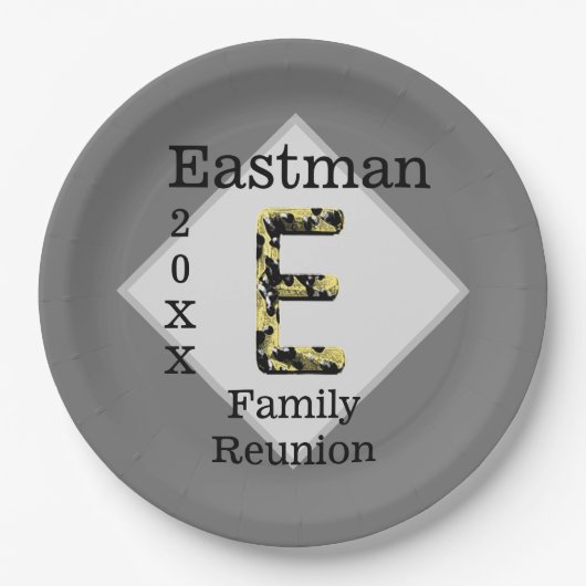 Wiedersehen Black und Gold Letter E Monogram Pappteller (Vorderseite)