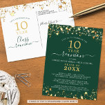 Wiedersehen Green Gold Stars jedes Jahr Postkarte<br><div class="desc">Moderne und elegante Wiedersehen Postcard Einladung für jedes Jahr Wiedersehen (10 Jahre gezeigt) mit goldenen Sternen und Lichtern, eleganter handgeschriebener Schriftzeichen-Typografie und einem individuellen Farbhintergrund (grün dargestellt), mit dem Sie Ihre Schulfarbe oder Party-Themenfarbe ändern können. Alle Texte können bearbeitet werden, um sich selbst zu machen. HILFE: Für Hilfe bei der...</div>