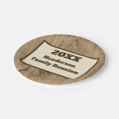 Wiedersehen Jahr und Nachname Holzkorn Pappteller (Schrägansicht)