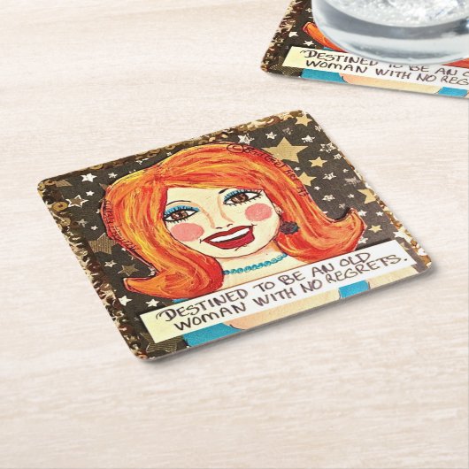 Wiederverwendbare Untersetzer aus Papier, die dazu (angewinkelt)