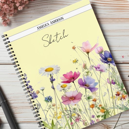 Wiese mit Aquarellfarben-Wildblumen Notizblock
