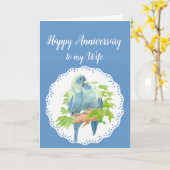 Wife Anniversary, Cute Romantic Parrots, Birds Karte (Gelbe Blume)