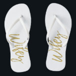 Wifey drehen Reinfälle mit Goldfolien-Typografie Badesandalen<br><div class="desc">Wifey drehen Reinfälle mit Goldfolien-Typografie um</div>