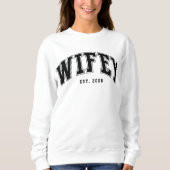 Wifey | Eigener schwarzer Text Sweatshirt (Vorderseite)