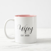 Wifey Elegant Black Script White Women Zweifarbige Tasse (Links)