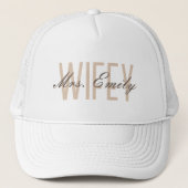 Wifey, personalized gift for wife, future Mrs. Truckerkappe (Vorderseite)