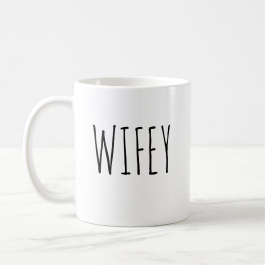 "Wifey" RAE DUNN inspiriert Kaffeetasse (Links)