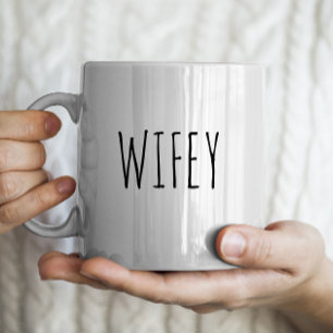 "Wifey" RAE DUNN inspiriert Kaffeetasse