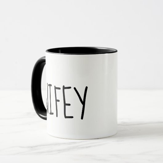 Wifey Tasse (Vorderseite Links)
